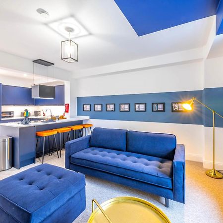 Skyfall With Free Parking For Families & Business By Prescott Apartments Bristol Exteriör bild