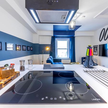 Skyfall With Free Parking For Families & Business By Prescott Apartments Bristol Exteriör bild