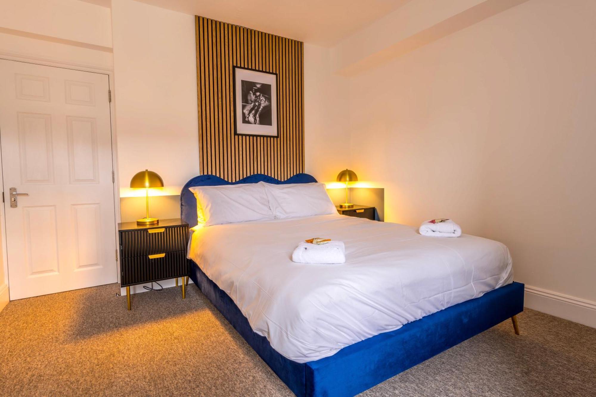 Skyfall With Free Parking For Families & Business By Prescott Apartments Bristol Exteriör bild