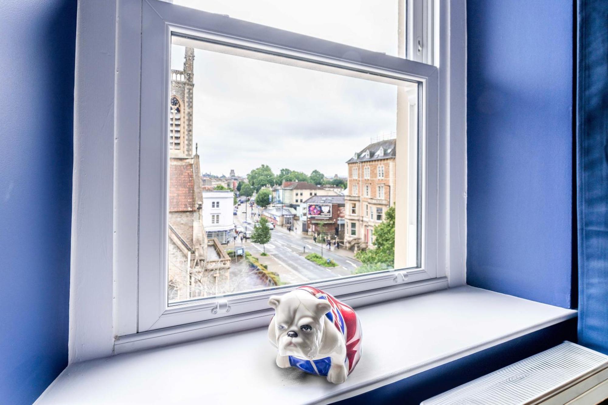 Skyfall With Free Parking For Families & Business By Prescott Apartments Bristol Exteriör bild
