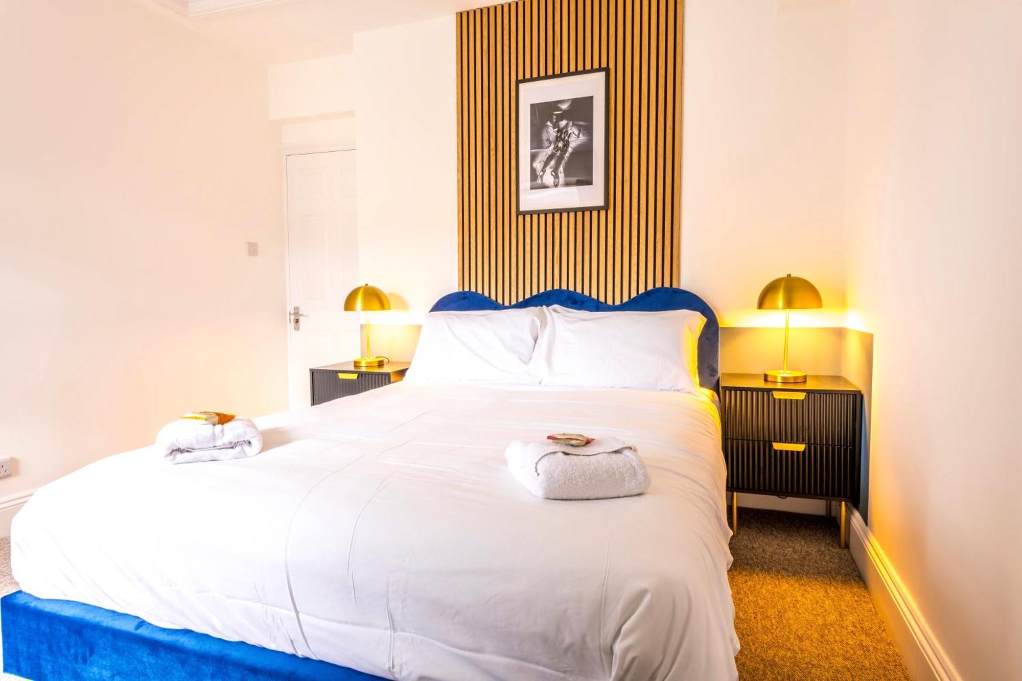 Skyfall With Free Parking For Families & Business By Prescott Apartments Bristol Exteriör bild