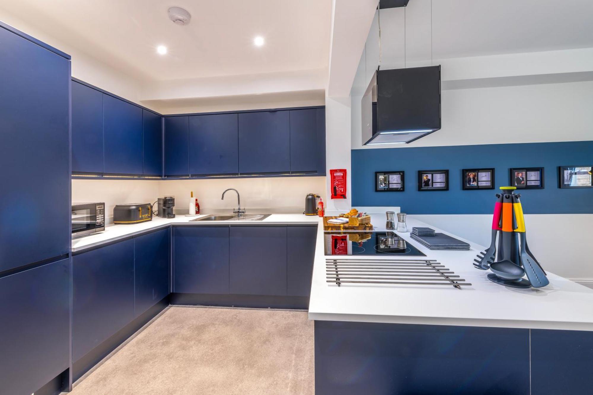 Skyfall With Free Parking For Families & Business By Prescott Apartments Bristol Exteriör bild